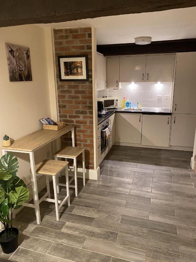 Cosy Riverside Apartment - Free Parking York Exterior photo